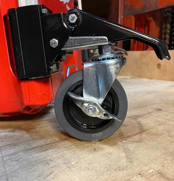 PAC-EEzE: Milwaukee Packout Rolling tool box